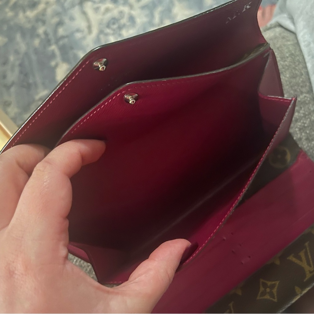 100% authentic Louis Vuitton wallet full inclusion - Picture 10 of 10